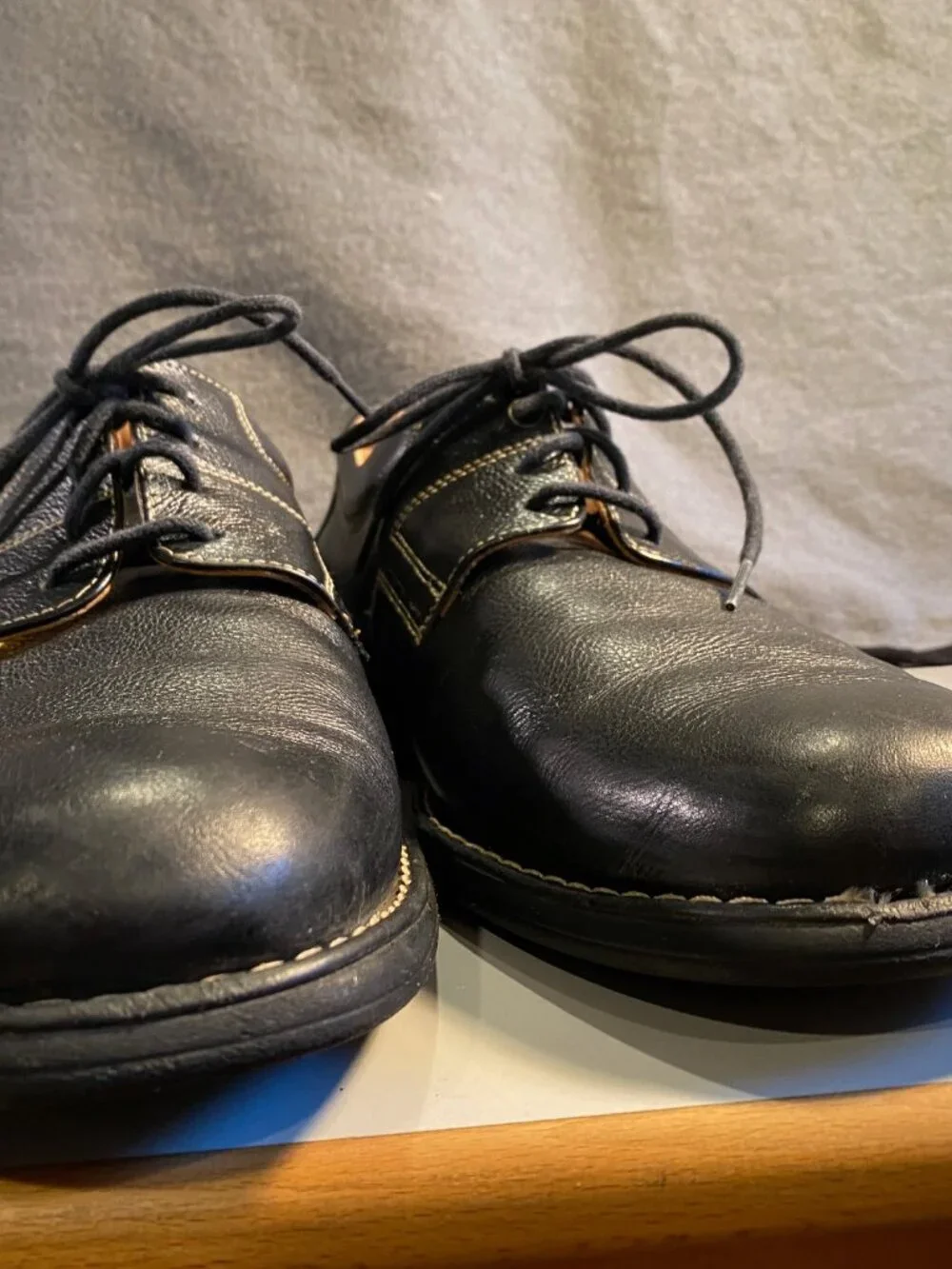 Johnston & Murphy - 10.5M - Men's Black Leather Dress Shoes